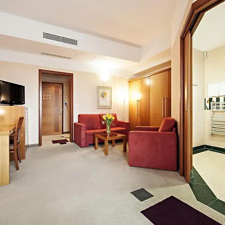 Livada Prestige - Terme 3000 - Sava & מלון 5*