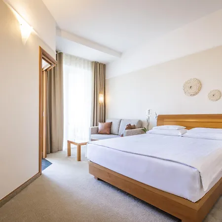 Livada Prestige - Terme 3000 - Sava & מלון